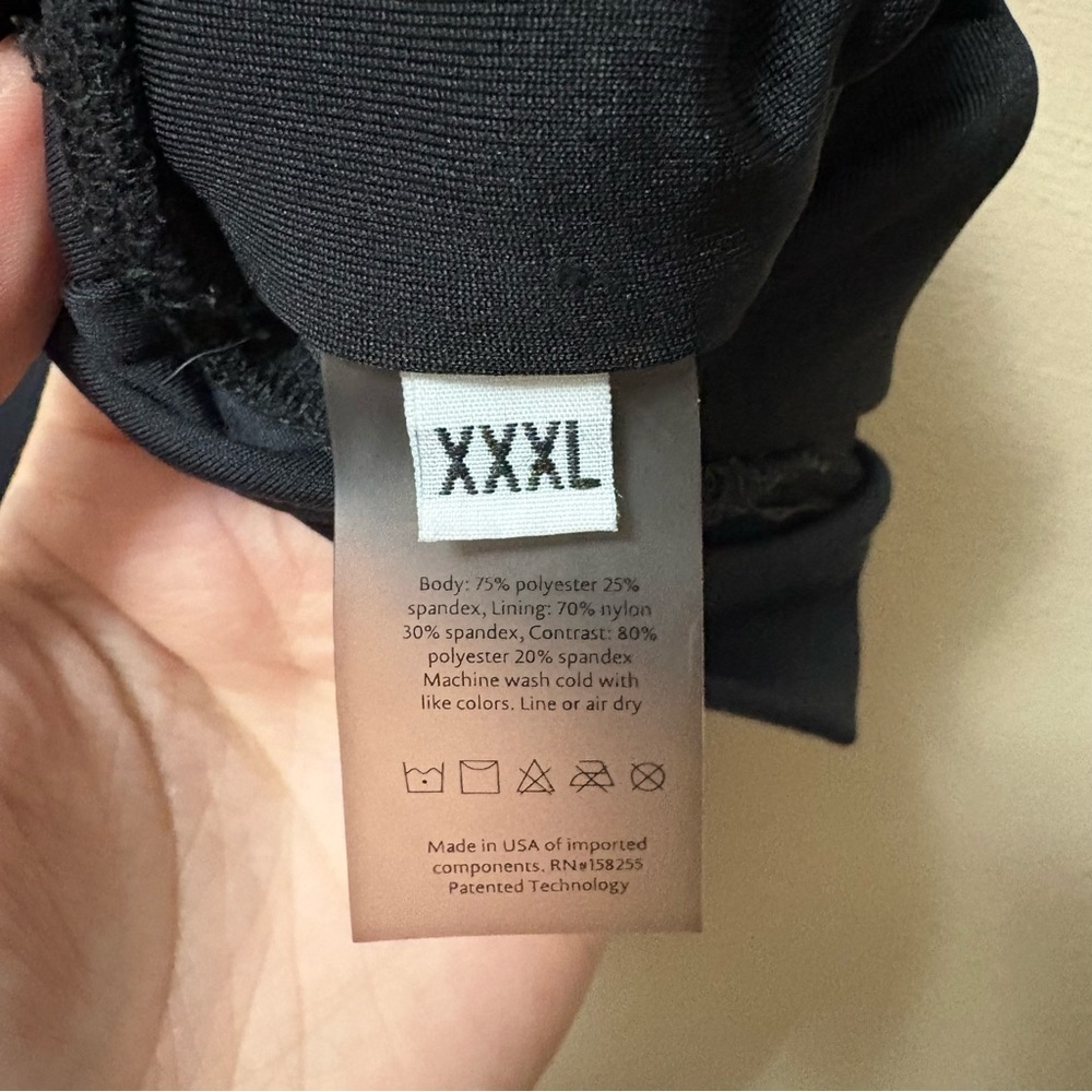 Forme Black Sports Bra - Picture 6 of 7